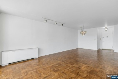 A blank canvas on which to paint your own story. Sunny and roomy