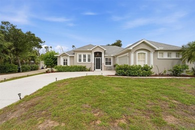 Custom-built home on 4 CLEARED LOTS with beautiful, manicured - photo 1