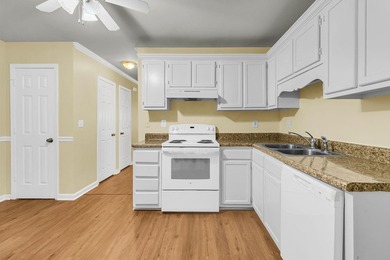 Welcome to your dream home! This beautifully renovated - photo 2