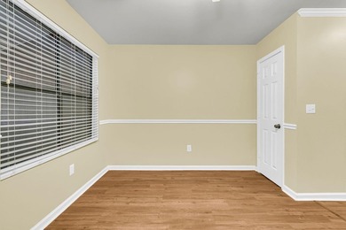 Welcome to your dream home! This beautifully renovated - photo 9