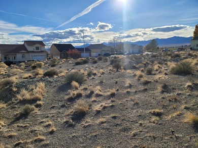 Residential lot in the Fairway View neighborhood, positioned - photo 3