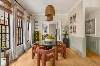 Exquisitely reimagined, this 3 or 4 bedroom single-family - photo 2