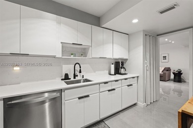 Enjoy oceanfront living on prestigious Millionaire's Row. This - photo 3