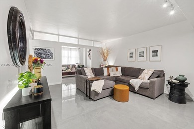 Enjoy oceanfront living on prestigious Millionaire's Row. This - photo 4