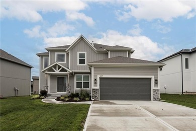 Camden Model Now Available with ADDED Main floor hardwoods! - photo 1