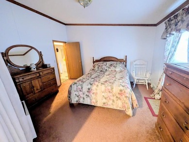 Welcome to this spacious one level ranch, manufactured home - photo 10
