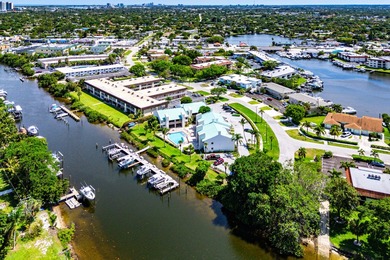 Newly remodeled 2/2 waterfront North Palm condo available on the - photo 2