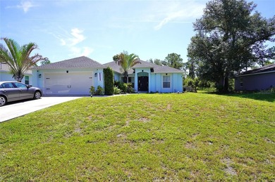 3/2/2 Pool Home with extra parking space. Concrete parking pad - photo 1