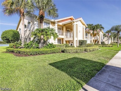 Welcome to this FULLY RENOVATED condo offering tranquil lake - photo 4