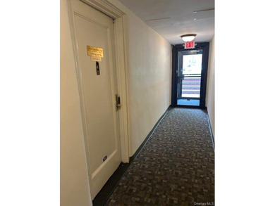 1 Living room, 1 Meeting rooms, 3 Office room, 1 Bathroom - photo 11