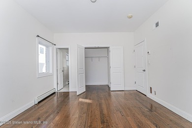Huge TWO Family 6/6 detached in tranquil location on over 7000 - photo 12