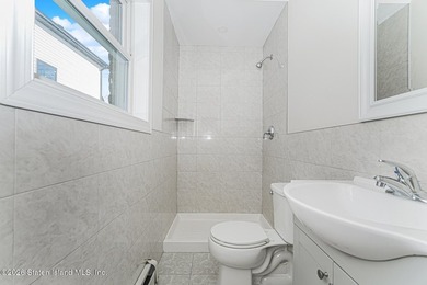 Huge TWO Family 6/6 detached in tranquil location on over 7000 - photo 13