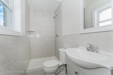 Huge TWO Family 6/6 detached in tranquil location on over 7000 - photo 14