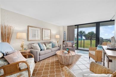 Discover your slice of paradise in this stunning beachfront - photo 16