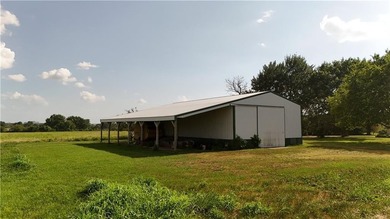 Discover the perfect blend of country living and convenience - photo 25