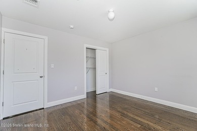 Huge TWO Family 6/6 detached in tranquil location on over 7000 - photo 29