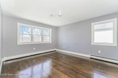 Huge TWO Family 6/6 detached in tranquil location on over 7000 - photo 30