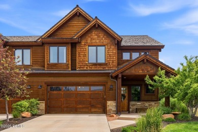 Discover your ideal mountain retreat in this upgraded 3-bedroom - photo 33