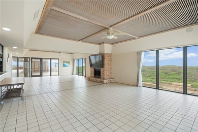 Discover your slice of paradise in this stunning beachfront - photo 35