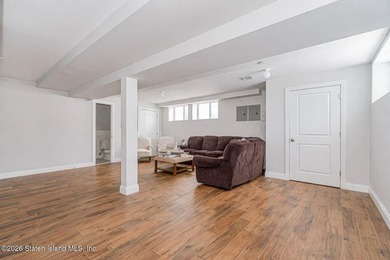 Huge TWO Family 6/6 detached in tranquil location on over 7000 - photo 35