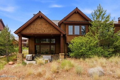 Discover your ideal mountain retreat in this upgraded 3-bedroom - photo 36