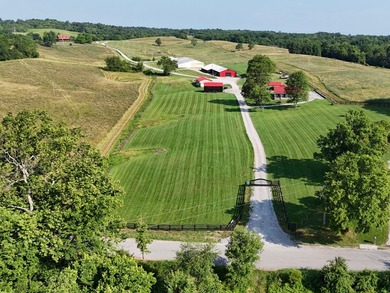 Serenity and privacy define this turnkey equestrian farm just - photo 2