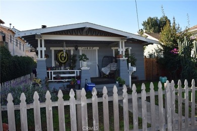 Three unit investment opportunity in Alamitos Beach, just - photo 4