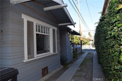 Three unit investment opportunity in Alamitos Beach, just - photo 7