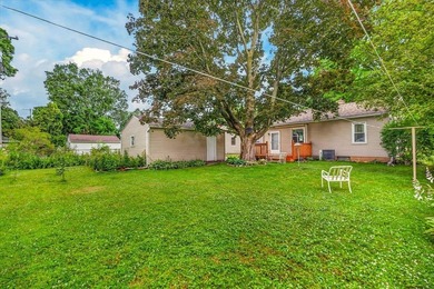 Northeast side ranch in move-in condition! Hard wood floors in - photo 10