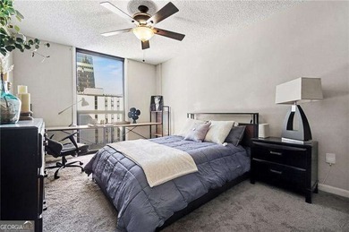 Welcome Home to this gorgeous 1 Bedroom 1 Bath Condo in Midtown
