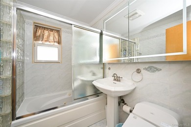 Just listed! This lovingly cared-for, well-maintained detached - photo 13