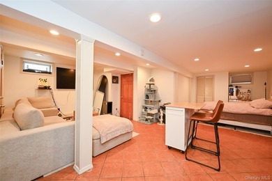Just listed! This lovingly cared-for, well-maintained detached - photo 16