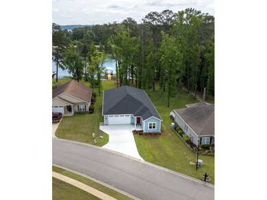 New Construction waterfront home on gently sloping lot on - photo 4