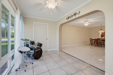 Welcome to this charming totally updated one-bedroom - photo 26