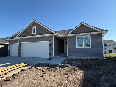 Saylorville Lake Home For Sale in Ankeny Iowa