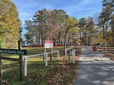 Large wooded corner lot with frontage on Forest Hills Dr and - photo 11