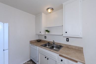 241 Lindero Ave - photo 12
