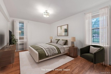 Welcome to this bright and spacious corner one bedroom apartment - photo 4