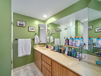 Complete impact sliders and brand-new A/C! This cozy townhome - photo 10
