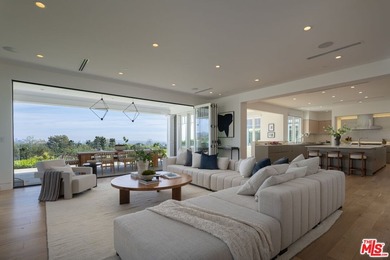Pacific Palisades Modern Sophistication Meets Cape Code Elegance - photo 10