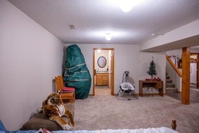 Tucked away on a quiet dead-end street in Sandy Meadows - photo 40