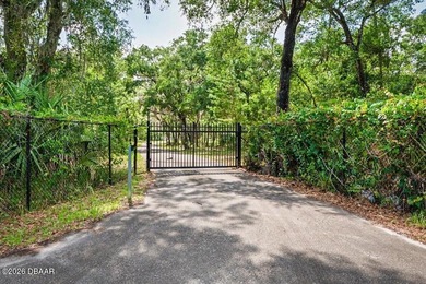 Discover your private Florida sanctuary! Tucked behind a gated - photo 3