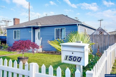 Charming 4 bedrooms 1 bath house on a quiet street, 4th bedroom