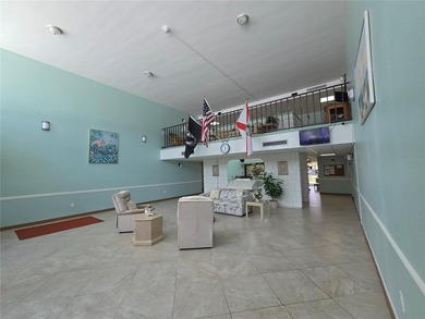 Welcome to Cambridge House! This beautifully updated 1-bedroom - photo 3