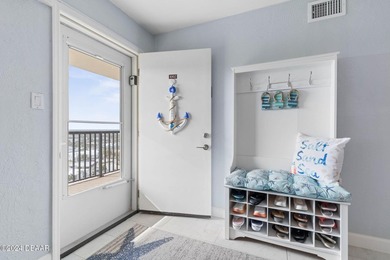 Oceanfront Luxury Condo with Spectacular Views! Step into this - photo 3