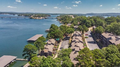 Lake Hamilton living has never been easier! Welcome to the gated - photo 5