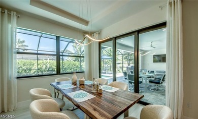 Turnkey pool home with western rear exposure, offering stunning - photo 9