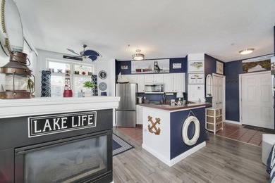 What a view! Light, bright and right on the water! This studio - photo 8