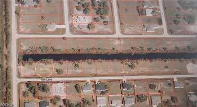 Own your own waterfront property in Cape Coral, Florida. This - photo 1