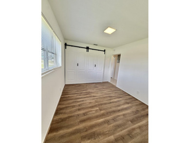 Beautifully updated 2BR/1BA condo in 55+ Cresthaven Villas. This - photo 5
